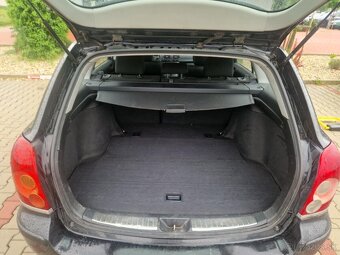 Predám Toyota Avensis 2.0 diesel 85kw - 11