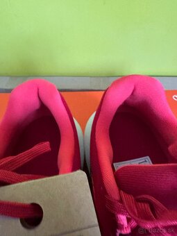 Bezecke tenisky Nike Downshifter - 11
