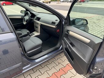 Opel Astra H 1.7 DCi 74kw koup. ČR - 11