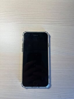 Apple Iphone SE 2022 128 GB - 83% - 11