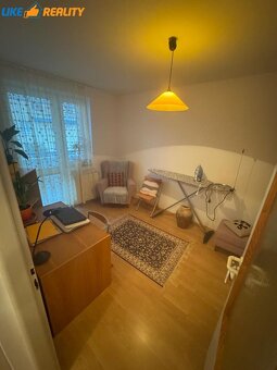 EXKLUZÍVNE:PREDAJ 4-IZBOVY BYT S 2 BALKÓNMI + (GARÁŽ-PARKOVA - 11