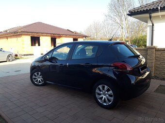 Peugeot 208 - 11