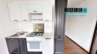 Znížená cena .Exkluzívne na predaj krásny slnečný 1 izbový b - 11