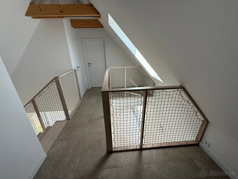 Na predaj 4-izbový dom / poschodový / vo vybavení ŠTANDARD - 11