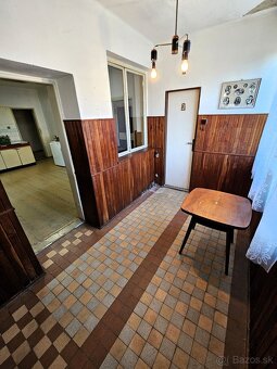 3-izbový rodinný dom v priamom centre obce KUZMICE - 11