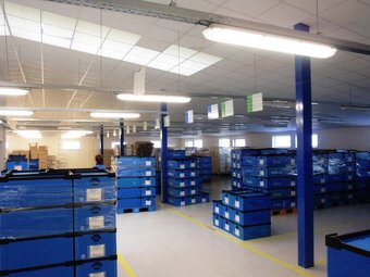 Výrobné, distribučné, parkovacie a kancelárske priestory na  - 11