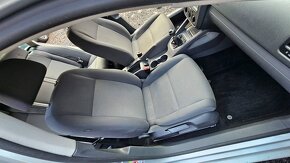 VW Golf V 1.9 TDI 2009, klima, park.kamera, navigace, tažné - 11