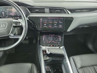 Audi Etron 50 quattro - 11
