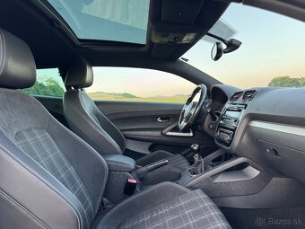 Volkswagen Scirocco  1,4 Tsi 90 kW rv .6/2011 - 11