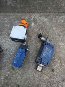 Predám spínače, polohové, koncové - 11