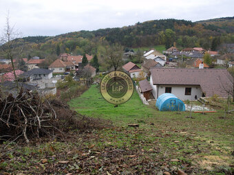Na predaj stavebný pozemok v obci Kolíňany 1420 m2 - 11