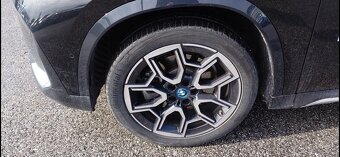 BMW iX1 30xDrive 306PS odpočet DPH - 11