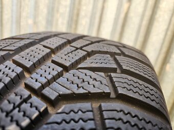 Originálna zimná sada VW - 5x112 r17 + 215/65 r17 99H - 11