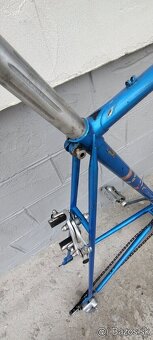ZĽAVA / CILO (60cm) - cestný bicykel 28" - 11