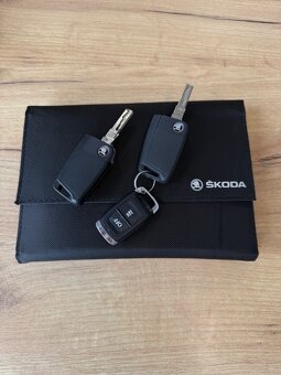 Škoda Octavia Combi 2.0TDi DSG Style Edition - 11