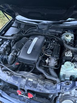 Mercedes E 2,2CDI - 11