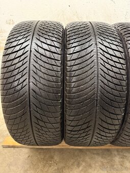 Zimná sada 5x108 R20 , 245/40/20 Volvo EX30 - 11