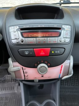 Toyota Aygo | plná výbava - 11