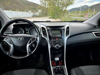 Hyundai i30 combi 1.6Crdi 2015 - 11