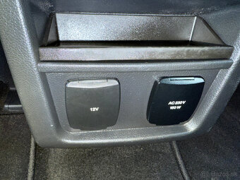 Ford S-MAX 2.0 TDCI TITANIUM Automat 7 miestny ODPOČET DPH - 11