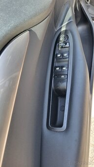 Citroën C4 1.6 VTi 115k Exclusive - 11