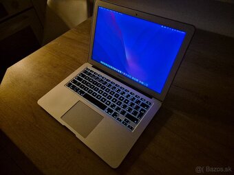 MacBook Air (13-inch, 2017) /Intel Core i5/8GB RAM/128GB SSD - 11