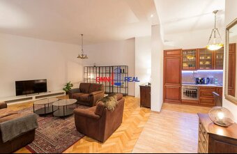 2-izbový byt 71 m2 v historickom centre Bratislavy - 11