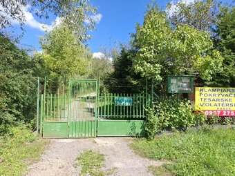 NA PREDAJ - murovaná chatka so záhradou - PRIEVIDZA - 11