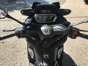 Yamaha X max 125 Tech Max 2024 - 11