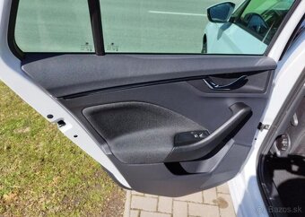 Škoda Kamiq 1,0 TSI STYLE ZÁRUKA benzín manuál 81 kw - 11