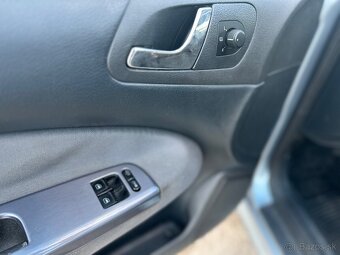 Škoda octavia 1.6 mpi - 11