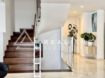 4 spálňová Vila v Torremuelle, Benalmádena - 11