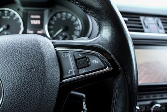 Škoda Octavia Combi 2.0 TDI Ambition DSG - 11
