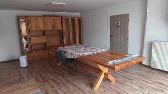 Na predaj zrekonštruovaný rodinný dom Svätoplukovo - 11
