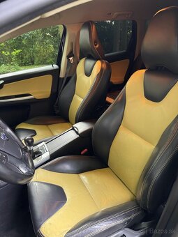 Volvo XC 60 2,4D Drive Kinetic - 11
