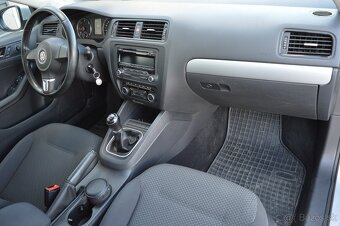 VOLKSWAGEN JETTA 1,6TDI 77kW 83586km SLOVENSKÉ - 11