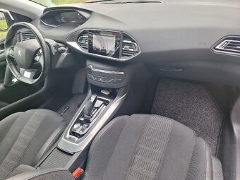 Peugeot 308SW - 11