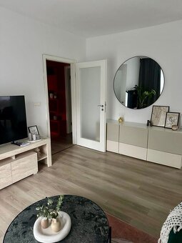 Svetlý 3i byt s terasou, záhradou a bazénom – Staré Mesto TO - 11