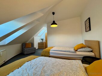 Veľkometrážny 3-izbový mezonetový apartmán v Bešeňovej - 11