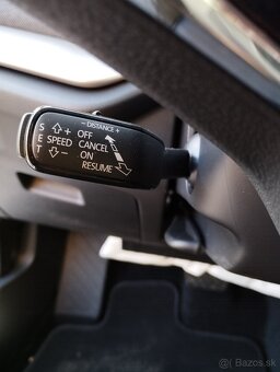 Škoda Octavia IV STYLE- 1.4Tsi iV hybrid,2700km,2024-AKCE - 11