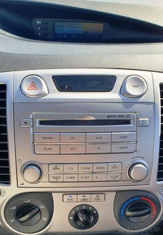 Hyundai i20 1,2i 78k, klimatizácia, kúpené v SR, 2011 - 11