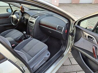 Peugeot 407 2.0 Hdi 100 kW Comfrline R.V.2009 - 11