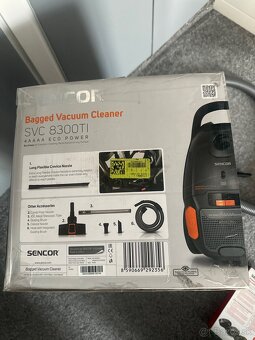 Sencor SVC 8300TI hepa filter vreckový vysávač zánovný - 11