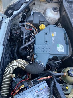Renault kangoo 1,9D - 11