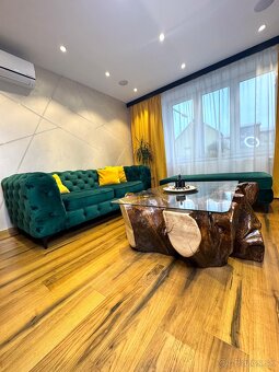 Chesterfield gauč - 11