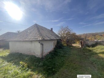Predané, Pozemok so starým domom - Seľany - 11