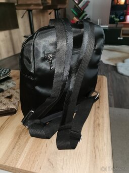 Štýlový ruksak Prada. - 11