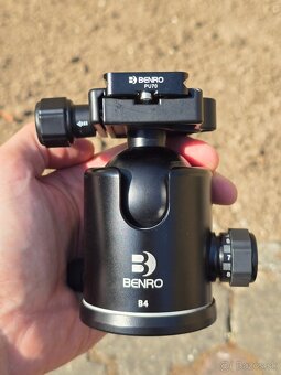 Benro Mach3 9X CF Series 4 Extra Long Tripod - 11