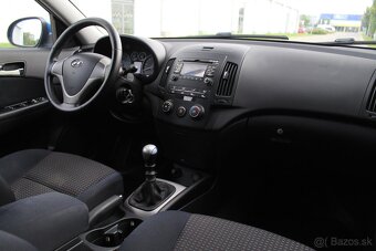 Hyundai i30 1.6 CRDi Comfort - 11