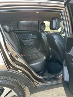 Kia Sportage 2.0CRDi 4x4 135kw Automat - 11